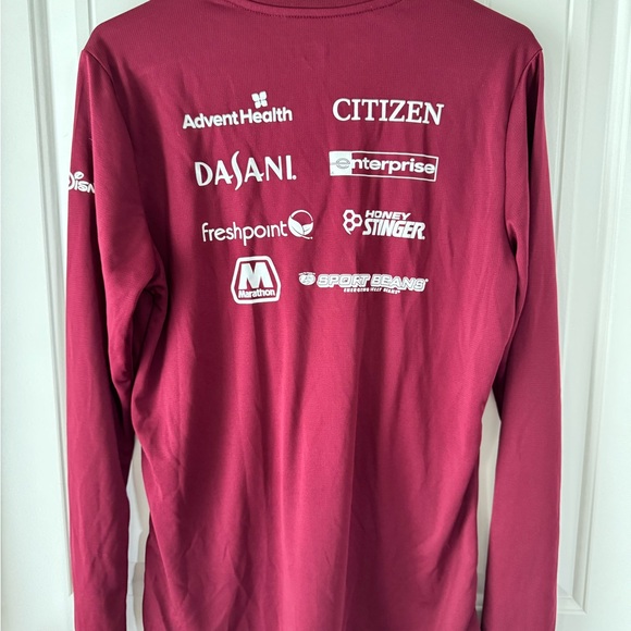 RunDisney 2024 Marathon Mickey Minnie Race Shirt Woman’s Large - Picture 2 of 2